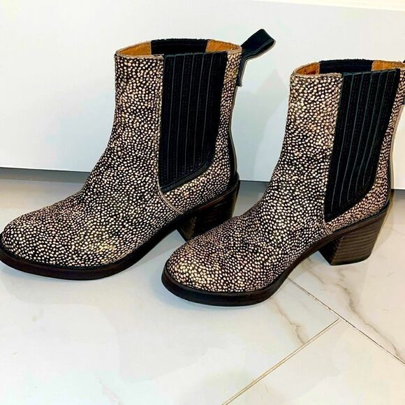 UGG Camden Calf Hair Chelsea Boots - Picture 1 of 8